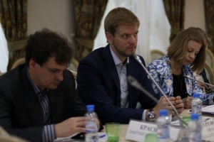 заместитель директора ФГБНИУ "Российский научно-исследовательский институт культурного и природного наследия им.Д.С. Лихачёва" Евгений Владиславович Бахревский, начальник отдела Министерства Российской Федерации по развитию Дальнего Востока Иван Павлович Ефимов, программный специалист по культуре Бюро ЮНЕСКО в Москве по Азербайджану, Армении, Беларуси, Республике Молдова и Российской Федерации Любава Михайловна Морева