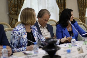 программный специалист по культуре Бюро ЮНЕСКО в Москве по Азербайджану, Армении, Беларуси, Республике Молдова и Российской Федерации Любава Михайловна Морева, советник департамента Секретариата Руководителя Администрации Президента Российской Федерации Юрий Иванович Гаврилов, руководитель программного комитета Культурного форума регионов России Ольга Николаевна Астафьева