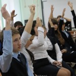 На пресс-конференции по открытию фотовыставки www.fotohroniki.ru активно задавали вопросы юные журналисты МАНЖ На пресс-конференции по открытию фотовыставки www.fotohroniki.ru активно задавали вопросы юные журналисты МАНЖ