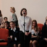 Юные участники журналистского десанта в Подольском районе задают вопросы С.Рыбальченко Юные участники журналистского десанта в Подольском районе задают вопросы С.Рыбальченко