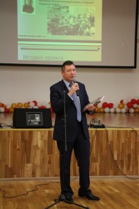 Руководитель проекта fotohroniki.ru Сергей Рыбальченко на пресс-конференции юных журналистов