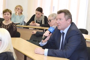 Сергей Рыбальченко, гендиректор Института научно-общественной экспертизы, на научном семинаре Центра исследований гражданского общества