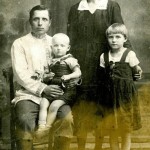 Добровольческий проект "Семейные фотохроники Великих войн России" www.fotohroniki.ru