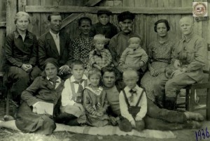 Добровольческий проект "Семейные фотохроники Великих войн России" www.fotohroniki.ru