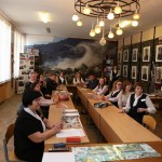 Юные экскурсоводы школы №449 Пушкинского района Санкт-Петербурга познакомили всех присутствующих с основными экспонатами музея Юные экскурсоводы школы №449 Пушкинского района Санкт-Петербурга познакомили всех присутствующих с основными экспонатами музея