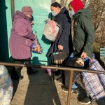 Добровольцы-радимичи помогают пожилым людям в Брянской области
